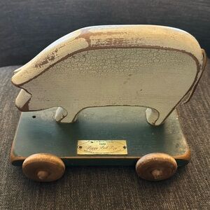 Vintage Piggy Pull Toy - American Heirloom Wood Products